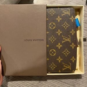 Louis Vuitton Wallet
